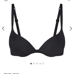 Skims ultimate collection push up plunge bra